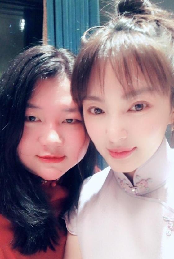 張雨綺的經紀人公關能力太強，袁巴元服軟和解，稱只是一時沖動