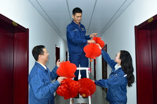 天南地北石油人：實干開新局 平安迎新春