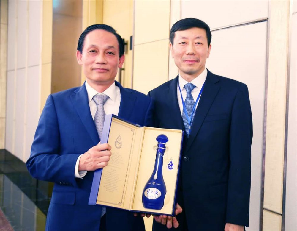 夢之藍亮相中越促進經濟合作論壇 展現大國自信