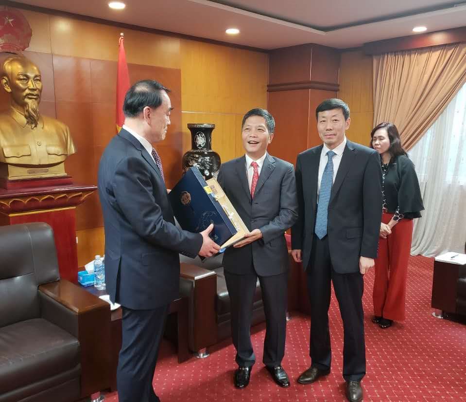 夢之藍亮相中越促進經濟合作論壇 展現大國自信