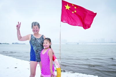 大雪突降，長江日報記者探訪各行各業(yè)從容應(yīng)對，武漢迎來瑞雪豐年