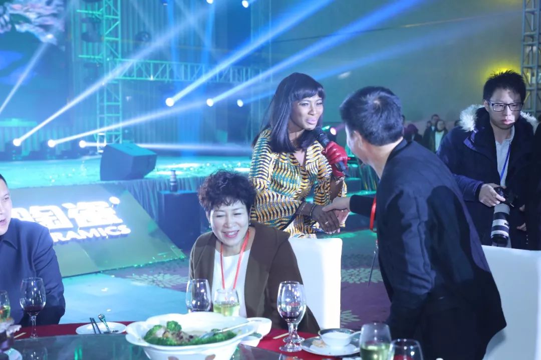 劍指80億！宏宇陶瓷2019榮耀再升級，不服來戰(zhàn)！