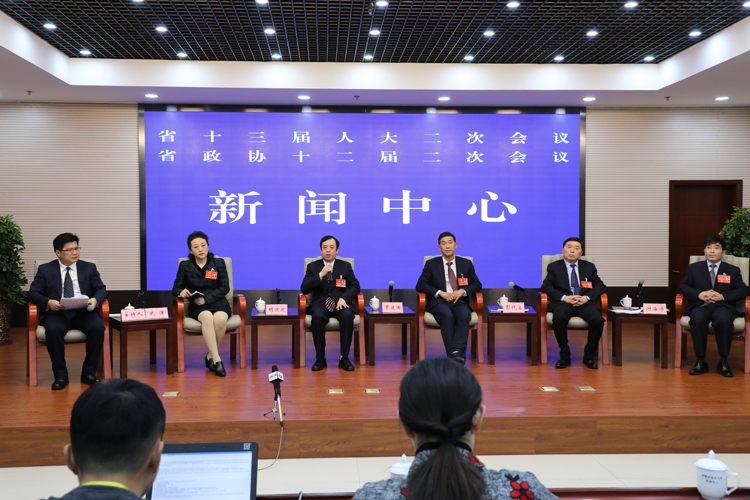 安徽省財(cái)政廳就省民生工程建設(shè)進(jìn)行新聞發(fā)布