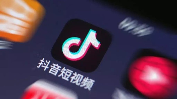 香奈兒上抖音，有點(diǎn)冷清